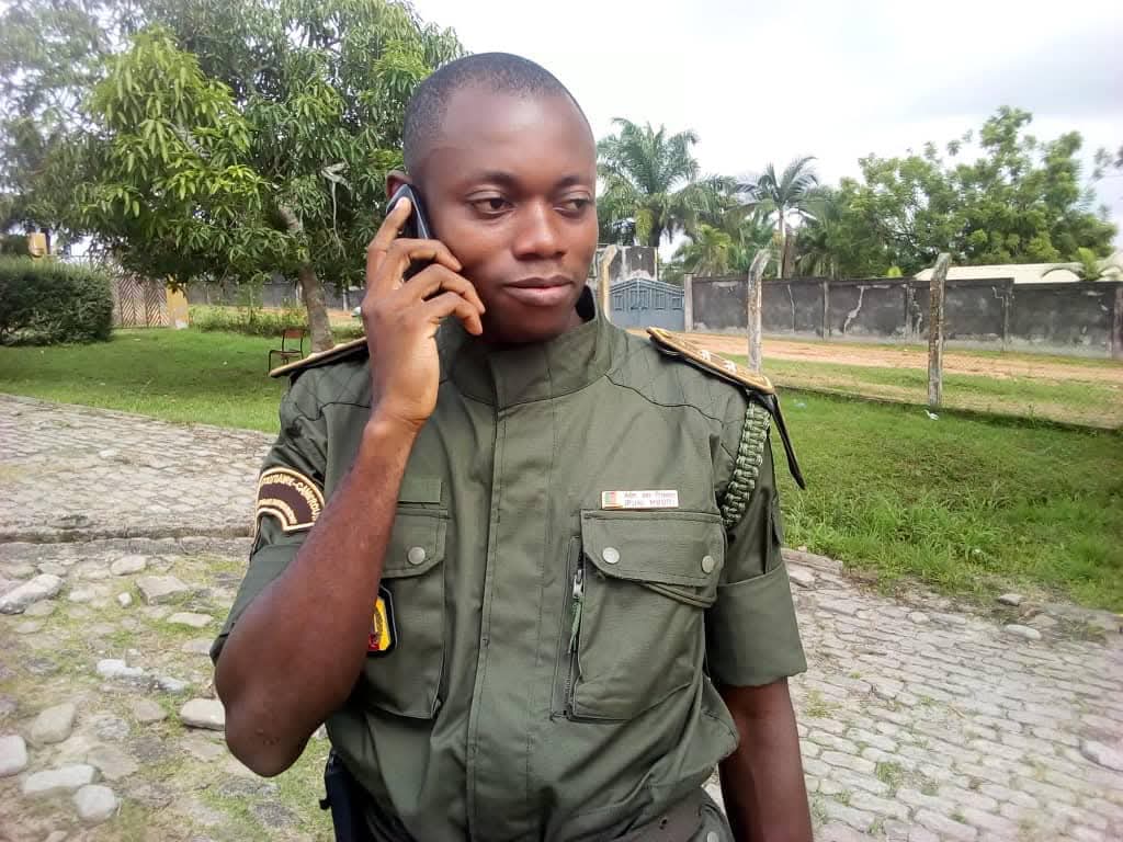 TheCameroonianZ's tweet image. Félicitations à Monsieur Ipuni Max Albert Stéphane Mbody, âgé de 37 ans 🇨🇲

*Nouvellement nommé régisseur de la Prison Centrale de Yaoundé #Kondengui #Cameroon.