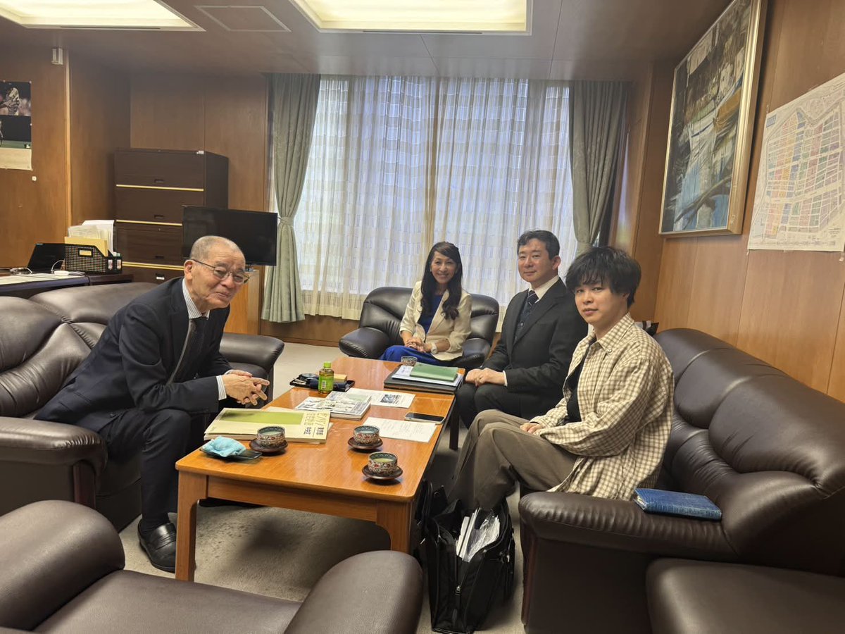 群青財団 tweet media