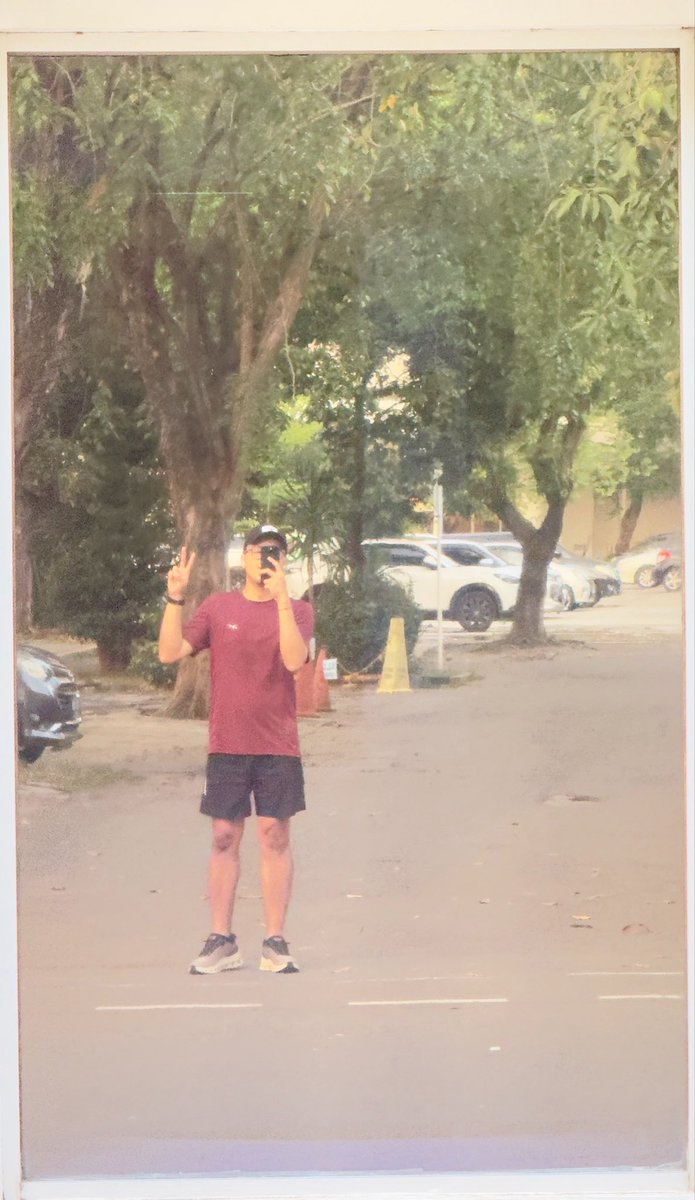 Dit... tolongin Dit tweet media