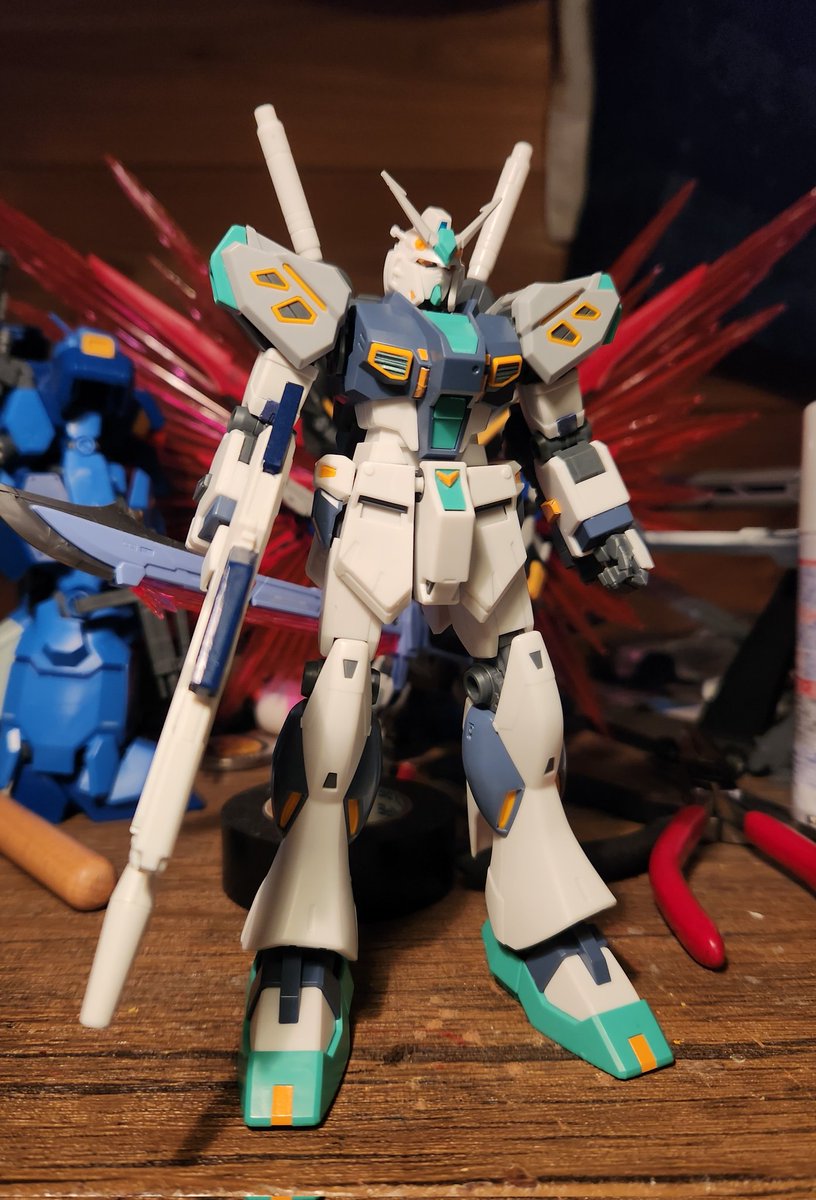 量産型νガンダム 完成 このキットベースでνガンダムを作り直して欲しい