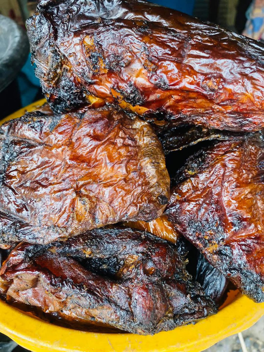 BrendaEbyslady's tweet image. Will you choose this Asa dried fish over Sunday chicken and stew ? #higlights  #highlightseveryone #highlightseveryonefollower
#cheating 
#costofdriedfishinnigeria
#driedfishmarket