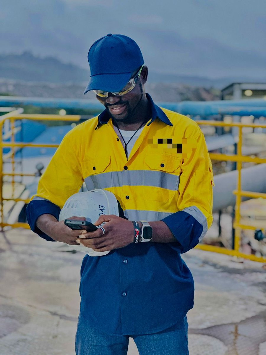 Oluwamayowa2407's tweet image. Frame 1: 2013 in SS2 Completed a modeling JETS Club project with my colleagues.

Frame 2: 13yrs later 2026 Metallurgical and Extractive Engr. with MTech in Minerals and Extractive Metallurgy in View.

Your Dreams are Valid! 

LAUS DEO🙌🙌🙌

#APC #Mining #Ai