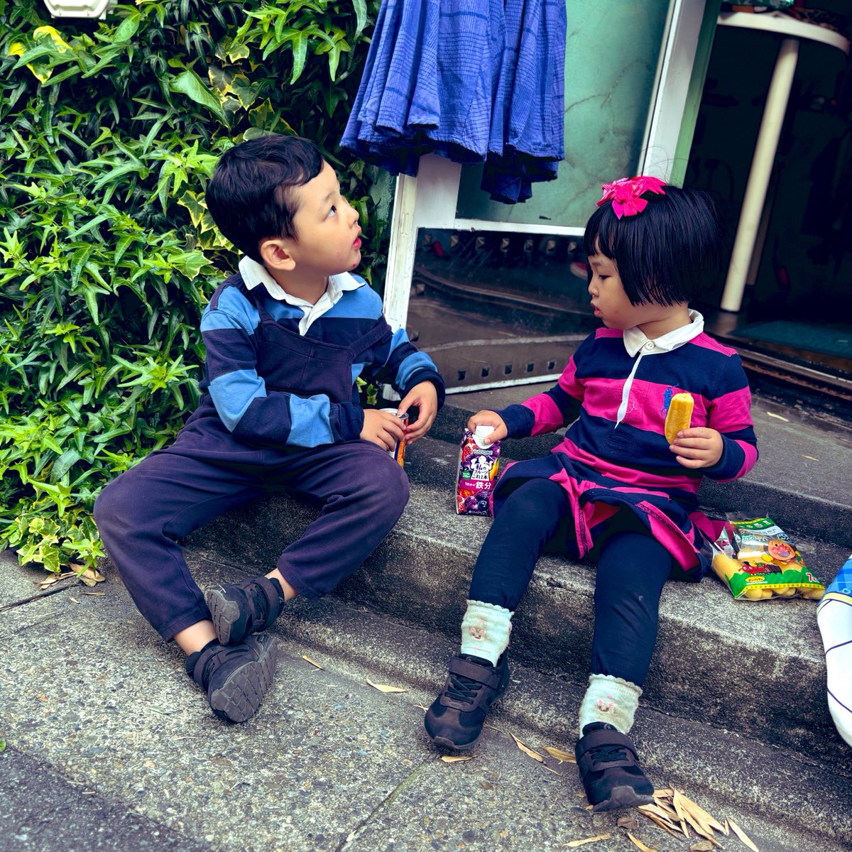 わたしはネネットのズボンやらかわいいシャツやらうかれたadidasのリメイク帽子を買ったりして全身着替えて帰ったよ☺️
子らも楽しんでいたので29（水）も昼過ぎから行くと思うので子連れでもひとりでもみんなでも来てね〜