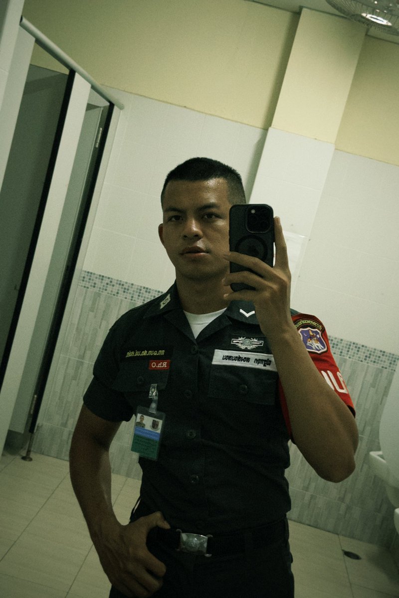 Zeroth_x's tweet photo. ชุดใหม่ต้องเข้าละป่าว
#ตํารวจ #ตชด #ตำรวจพลร่ม #ชะอำ #เพชรบุรี https://t.co/1vKptXDUZ3