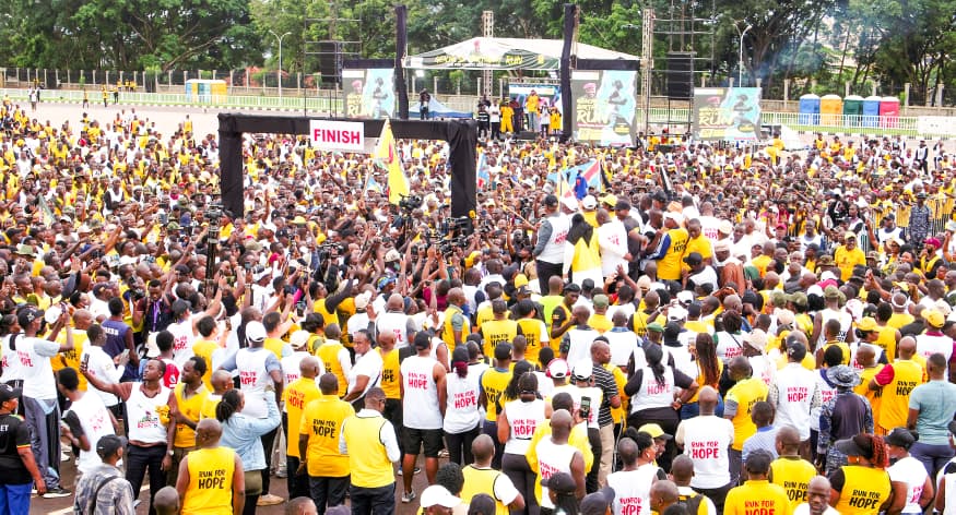 newvisionwire's tweet photo. Thousands have turned up at Kololo Ceremonial Grounds for the #GenMKBirthdayRun.
#MKat52
@DaudiKabanda
@mkainerugab
@DirectoratePlu https://t.co/I1JaOMcjE2