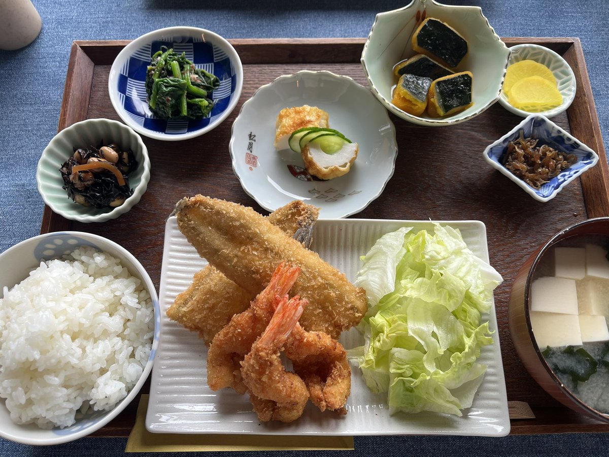 oimozuki tweet media