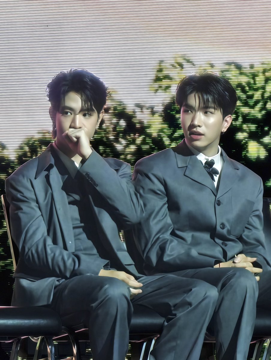 Selamat atas pernikahan kalian