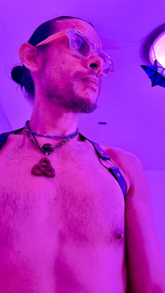 jporn01's tweet photo. #night  #Gayzoom #zoomgay https://t.co/AZntMY8tJn