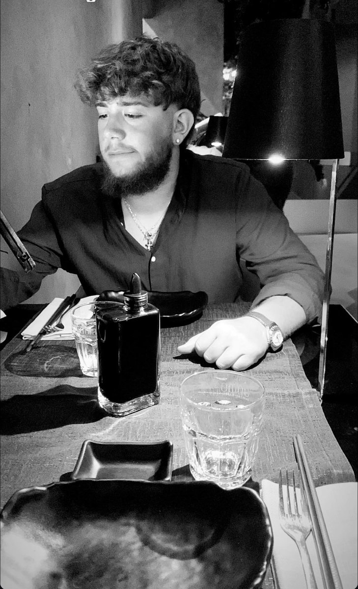 CristinaDiAngel's tweet photo. Il mio ragazzone 🧡❤️
#simonesperduti
#amoremio https://t.co/AmRzuVKJnv