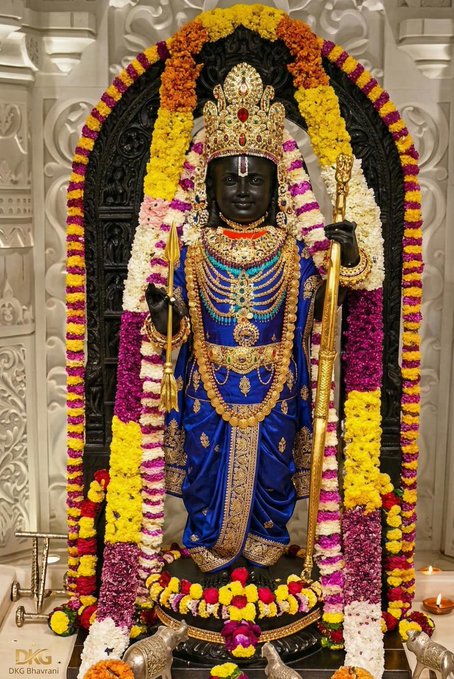 Zee24Kalak's tweet image. અયોધ્યાથી કરો શ્રી રામલલ્લાના અલૌકિક દર્શન...

#JaiShriRam #RamMandir #Ayodhya #RamLalla #ayodhyarammandir #rammandirayodhya #RamTemple