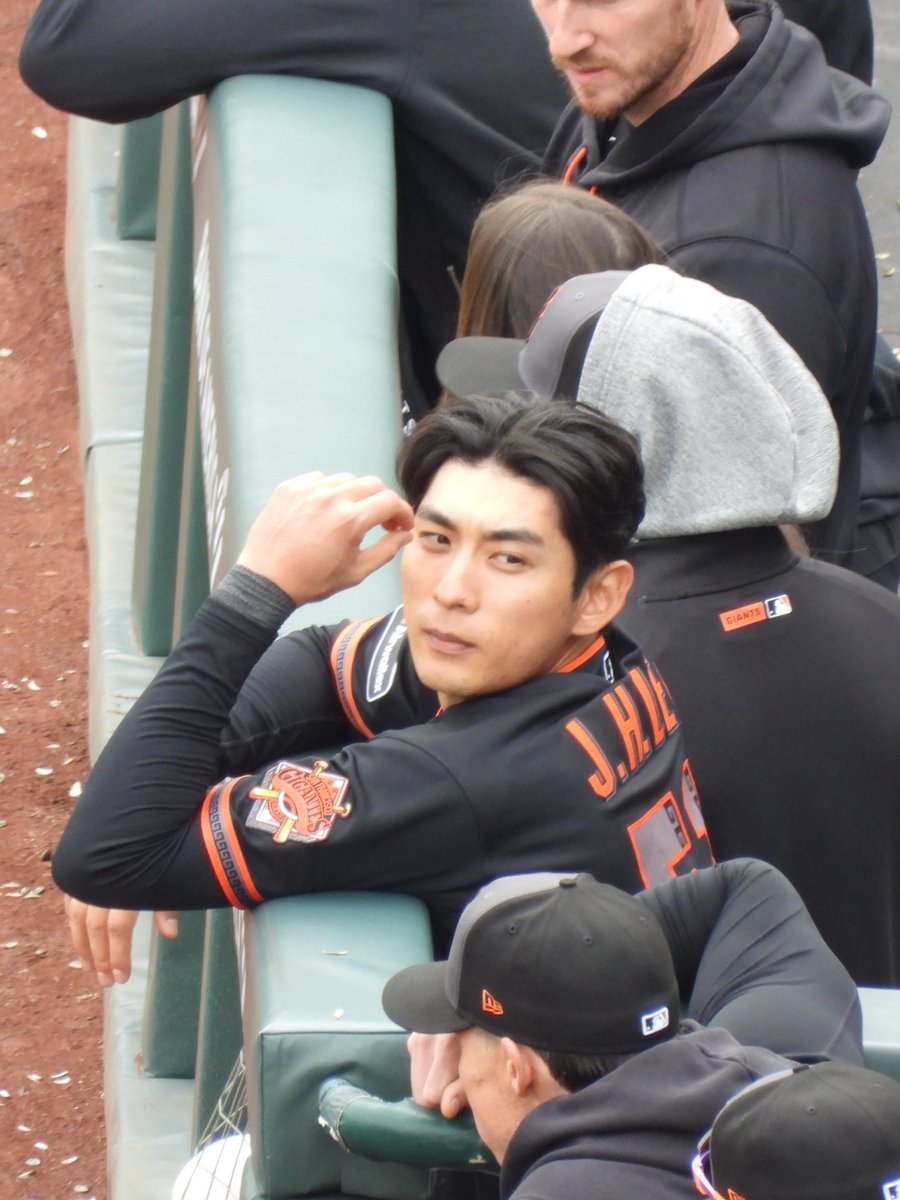 minjeong__kim_'s tweet image. [4/25/26 vs MIA] 덕아웃 이정후 | Jung Hoo Lee in the Dugout 

#JUNGHOOLEE #이정후 #SFGIANTS #샌프란시스코자이언츠 #ORACLEPARK 

instagram.com/p/DXle02lFRmk/