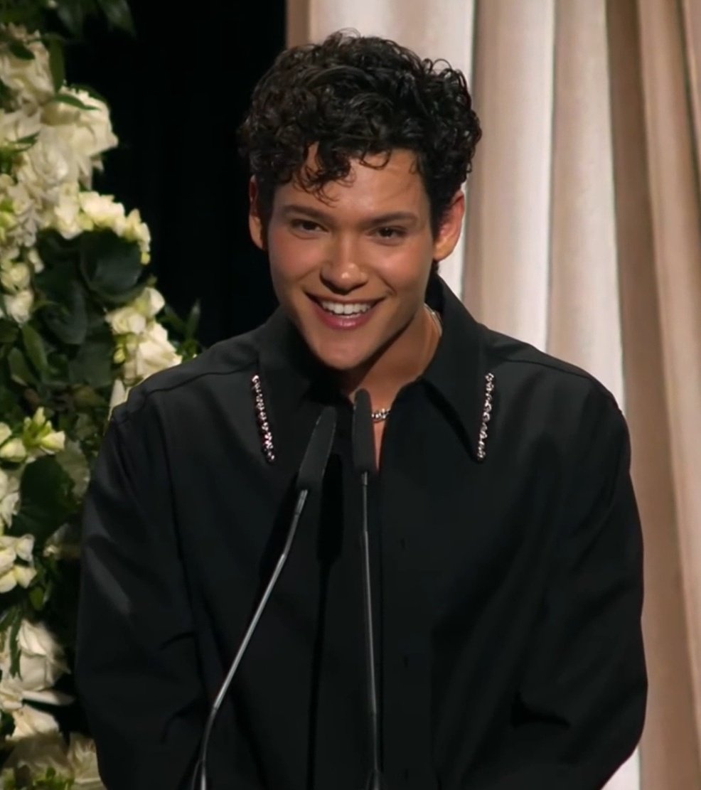 OmarRudbergEs_'s tweet photo. What happened on Friday was epic, exciting, surprising, beautiful, and deeply moving 💞
@OmarRudberg, you’re so beautiful inside and out… The way you love and take care of your people… You have a heart of gold 💖
Lo del viernes fue épico, emocionante, sorprendente, precioso y emotivo 💞
Omar eres tan bonito por fuera y por dentro... Como quieres y cuidas a los tuyos... Tienes un corazón de oro 💖