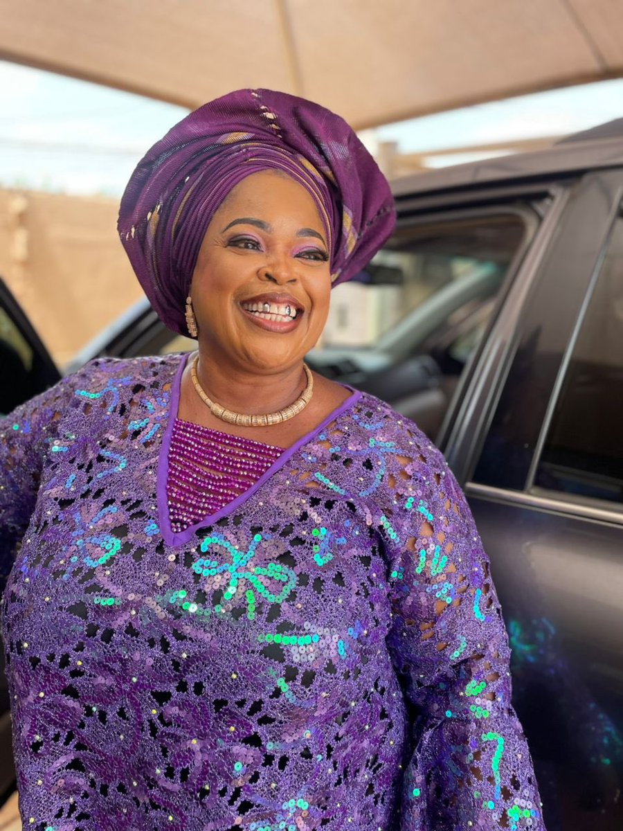IBADAN CAKEISH VENDOR tweet media