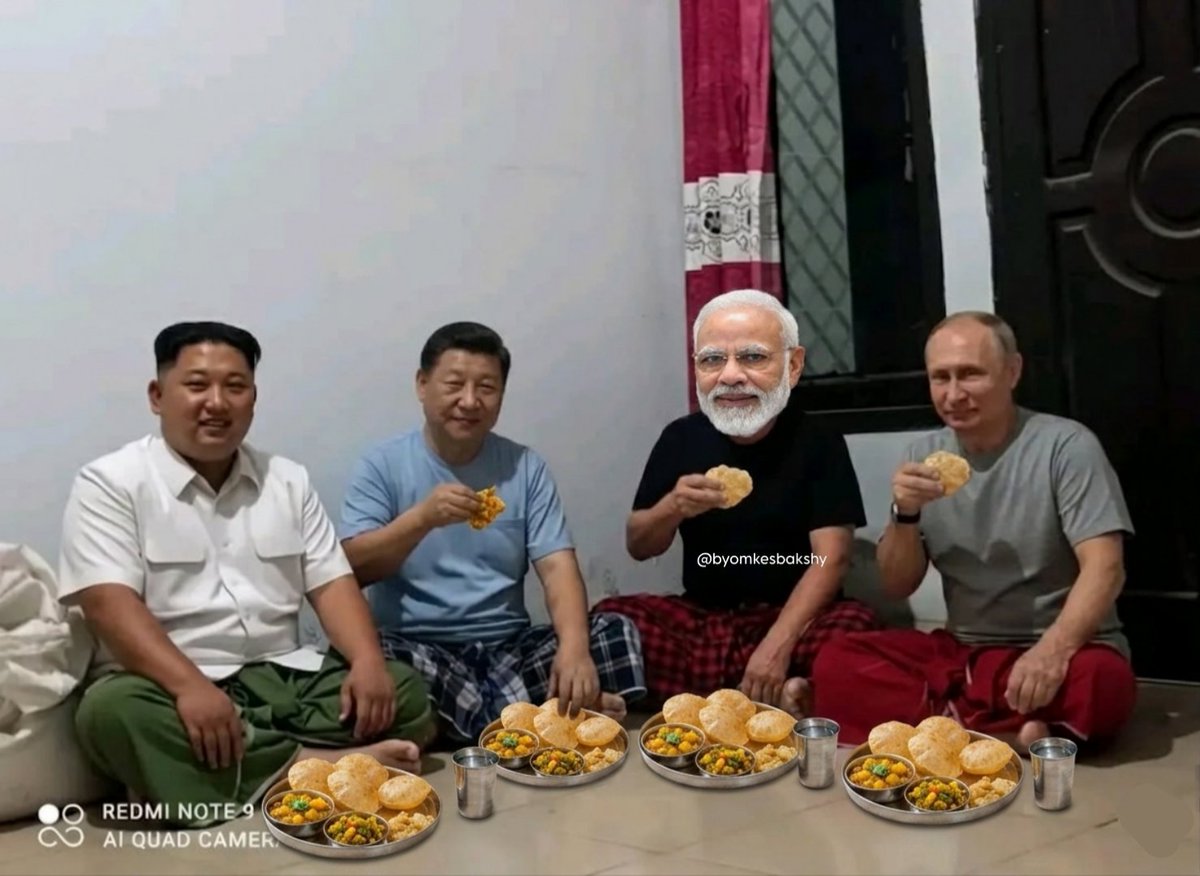 byomkesbakshy's tweet image. Thodi bhi Sawdhani hati
Puri Sabji Banti wala scene ho sakta tha 
#DonaldTrump