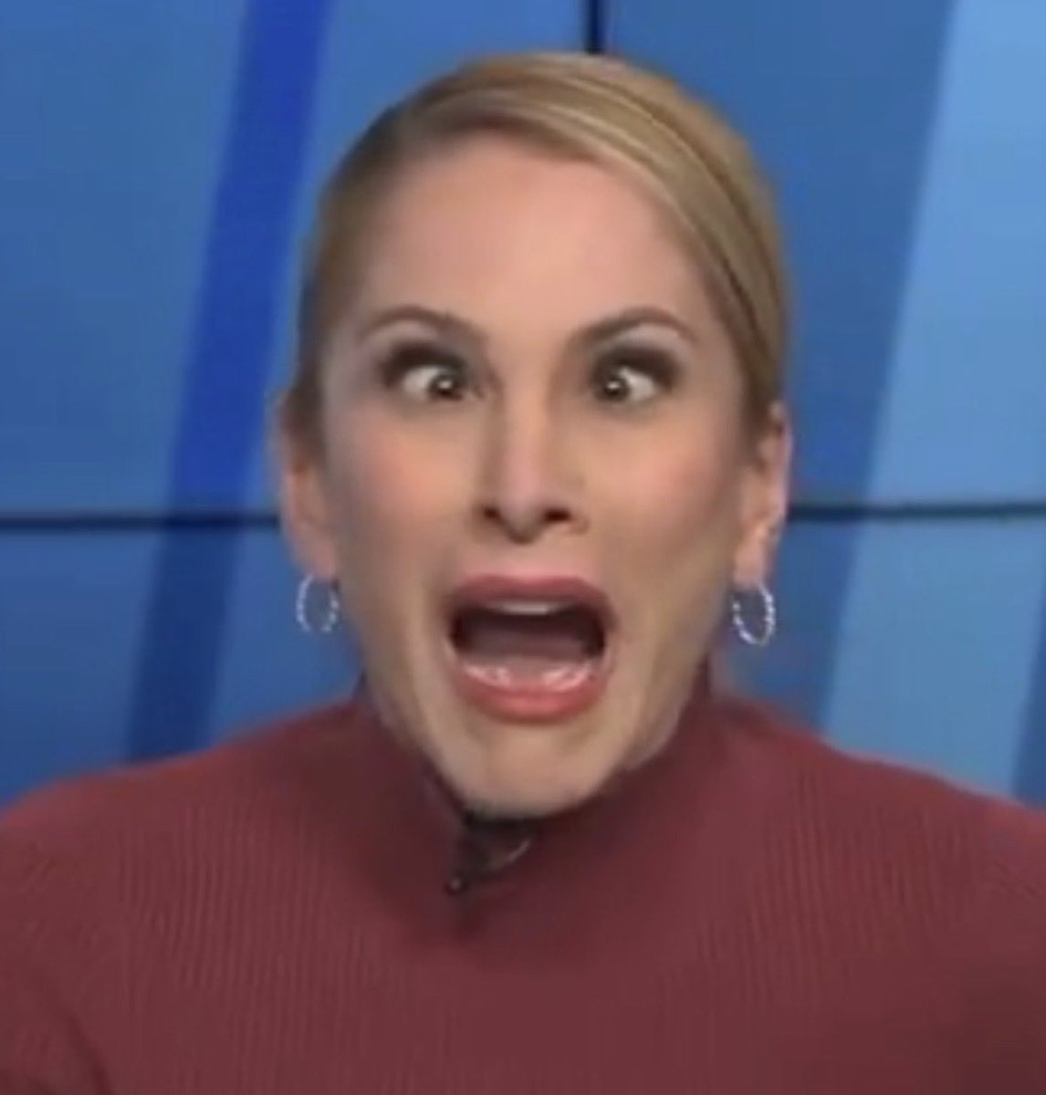 Mary 🟣⚪️🟡 tweet media