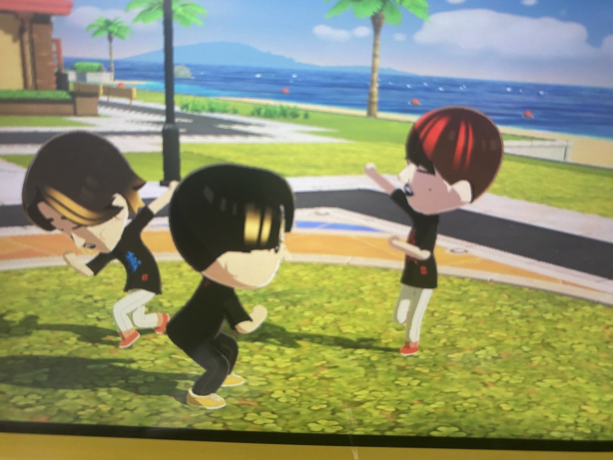 K6oSn's tweet photo. J2に絡まれてるダディの図 https://t.co/AllK6cakIc