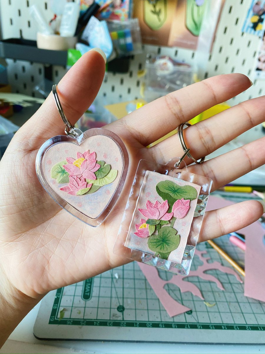 fluffii paper ☁️ tweet media