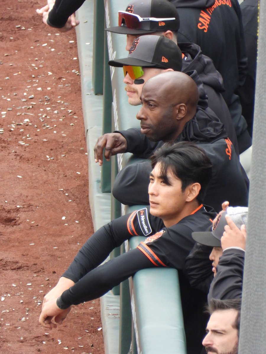 minjeong__kim_'s tweet image. [4/25/26 vs MIA] 덕아웃 이정후 2 (feat. 고냥 자연스러운 사진들) | Jung Hoo Lee in the Dugout 

#JUNGHOOLEE #이정후 #SFGIANTS #샌프란시스코자이언츠 #ORACLEPARK 

instagram.com/p/DXlf2FxFau6/