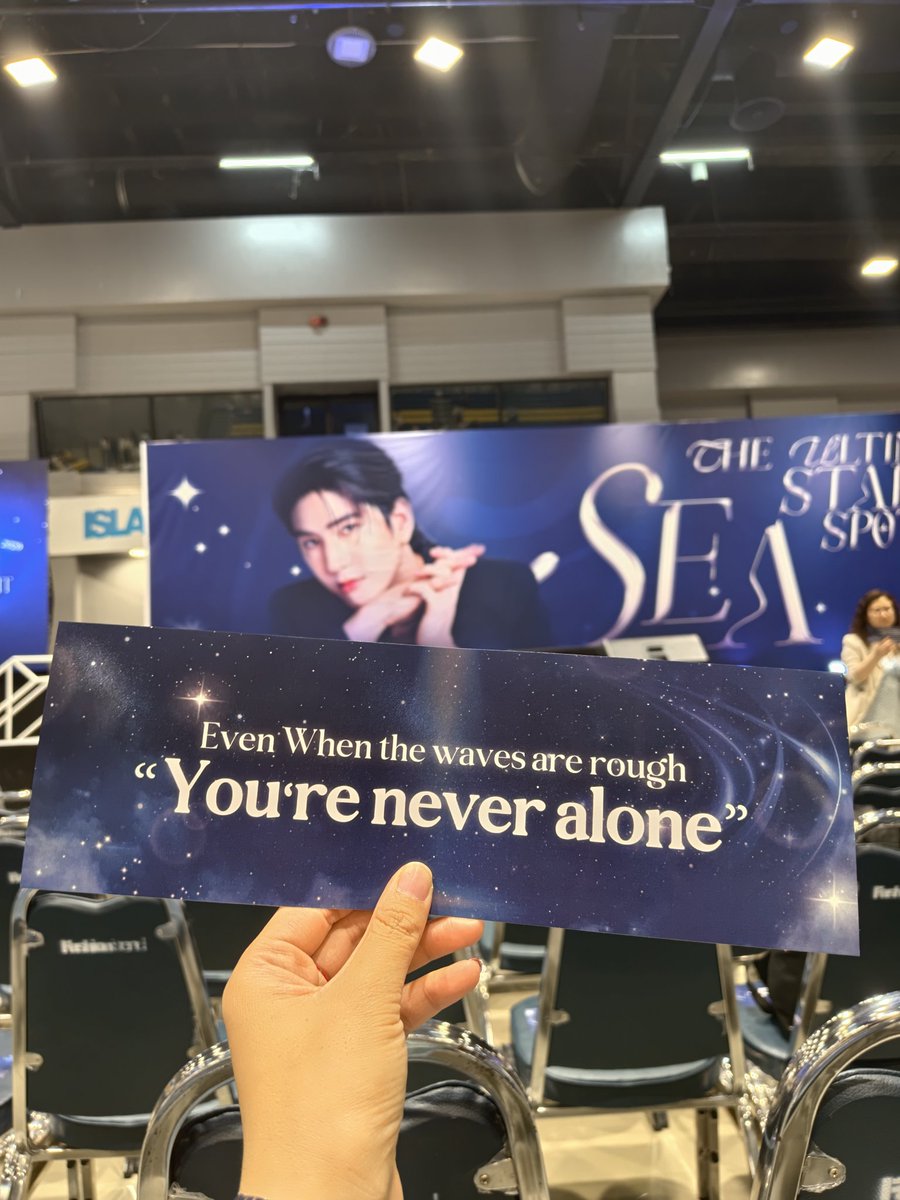 NomNom0818 tweet media