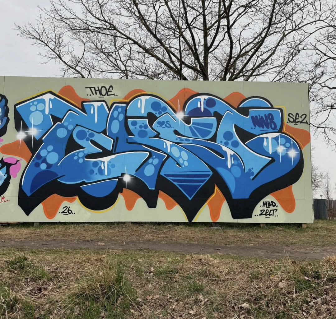 al_crew's tweet image. #graff #StreetArt #graffiti