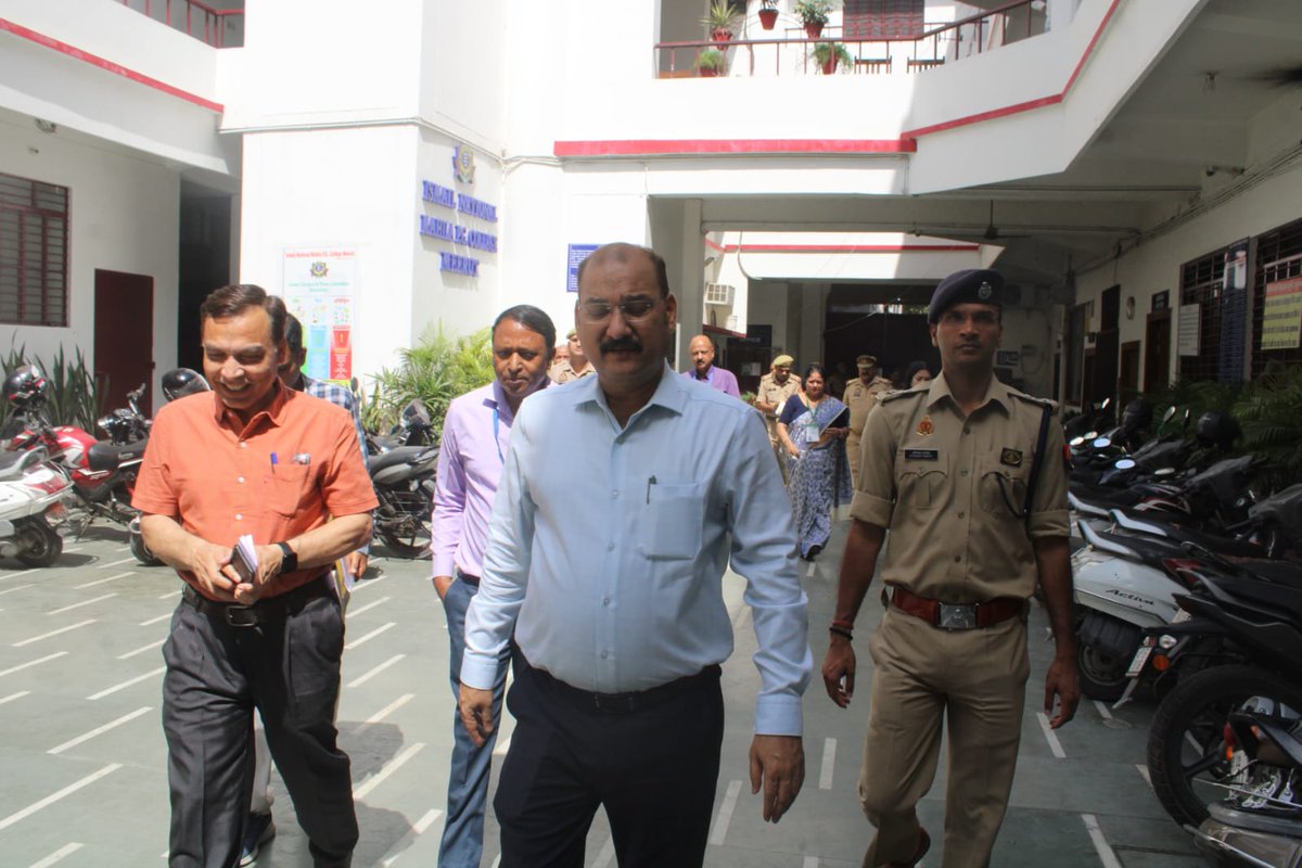 DM Meerut tweet media