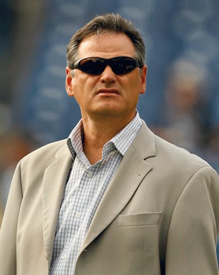 BigBadB_Rad2001's tweet photo. Mickey loomis. That’s all. https://t.co/x4BASc5fdF