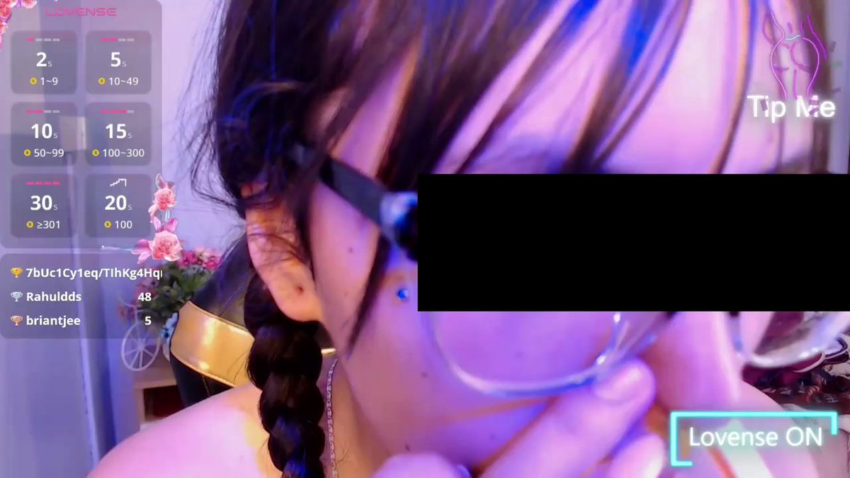 camelliabb42's tweet image. 🚨 CRITICAL REPORT: Drug facilitation &amp;amp; Studio corruption on @Stripchat and @Chaturbate. 🚨 I have video proof of a model snorting drugs LIVE in #Colombia while her studio monitor instructs her. Platforms are doing NOTHING. 🧵👇 #DSA #Safety #Webcam #LawEnforcement