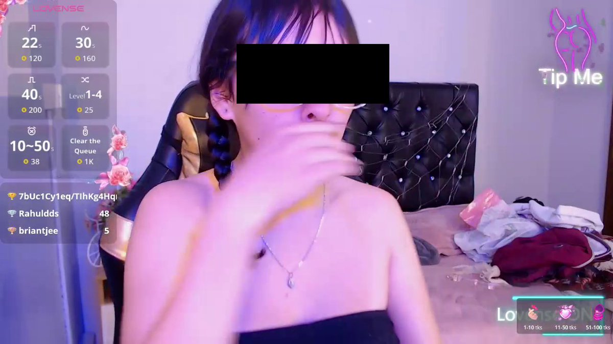 camelliabb42's tweet image. 🚨 CRITICAL REPORT: Drug facilitation &amp;amp; Studio corruption on @Stripchat and @Chaturbate. 🚨 I have video proof of a model snorting drugs LIVE in #Colombia while her studio monitor instructs her. Platforms are doing NOTHING. 🧵👇 #DSA #Safety #Webcam #LawEnforcement