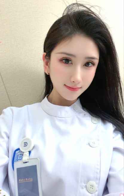 RashmiAnisha's tweet photo. 违规真发不出，只能发推特了.....  

开脱！！！！！！  上供！！！！！！  

刚拍的形体课照有人要看吗？ 🙋新鲜的 📷 🫣 https://t.co/uNv3L6QiUs