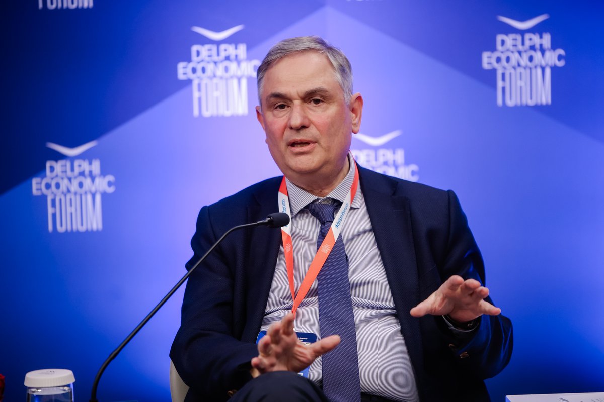 philsachinidis's tweet photo. Η μεγαλύτερη αυταπάτη της Δύσης ιδιαίτερα μετά την κατάρρευση της Σοβιετικής Ένωσης ήταν η άποψη ότι η Δημοκρατία εδραιώθηκε και δεν κινδυνεύει. Η μάχη για τη Δημοκρατία είναι διαρκής και προϋποθέτει την ενεργό συμμετοχή των πολιτών στην πολιτική. #delphiforum, #ProgressiveLab https://t.co/aILh3mfWav