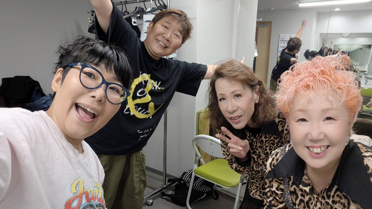 パピヨンズちよこ tweet media