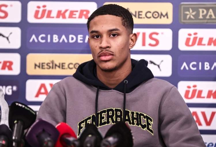 CaNaRY's HuNTeR tweet media