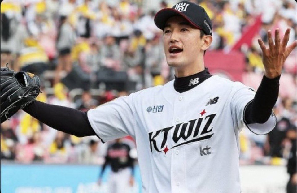 다 해줬잖아 같은 커피 돌렸잖아
왜 좌완만 득지해주고 나는 안해주는데!!!!!!!!