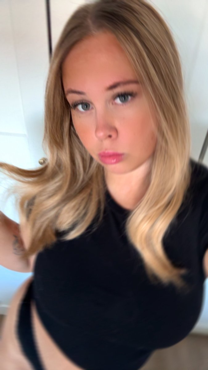 GoddessXMarisa tweet media