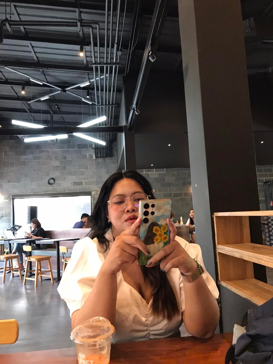 /•᷅•᷄\੭ tweet media