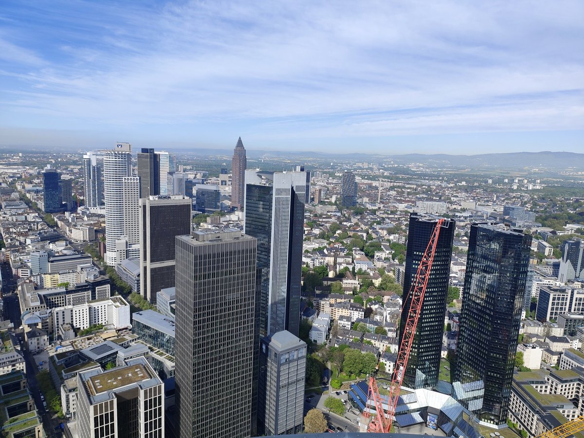 LarsWinter_'s tweet photo. #Frankfurt https://t.co/UC82OSDess
