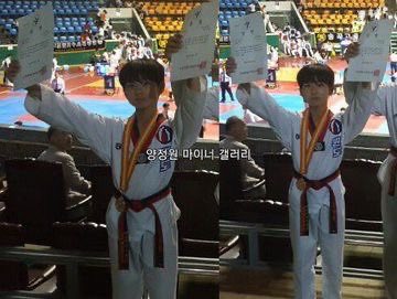 𝜗𝜚 tweet media