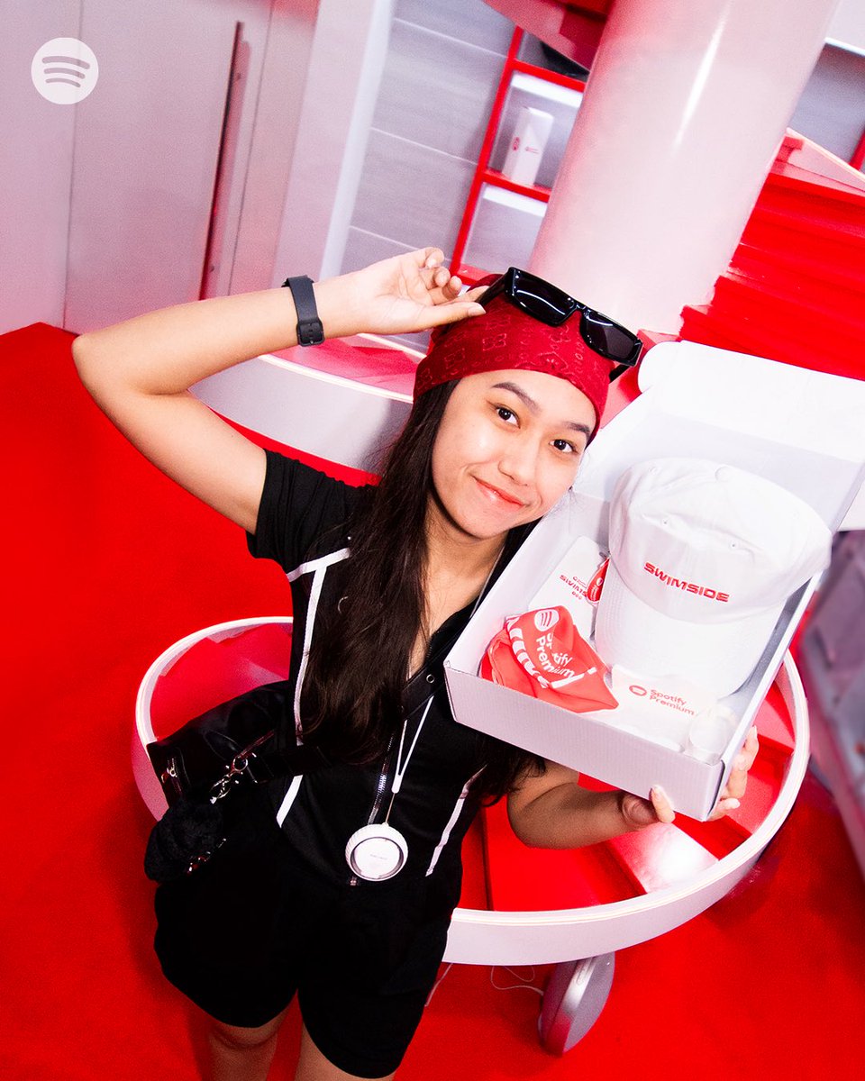 SpotifyID's tweet image. SEMUA SPOT SERUUU! Kalo ARMY suka spot mana?

#SWIMSIDE #BoardingNow  #Spotify #BTS #BTS_ARIRANG #SpotifyxBTS