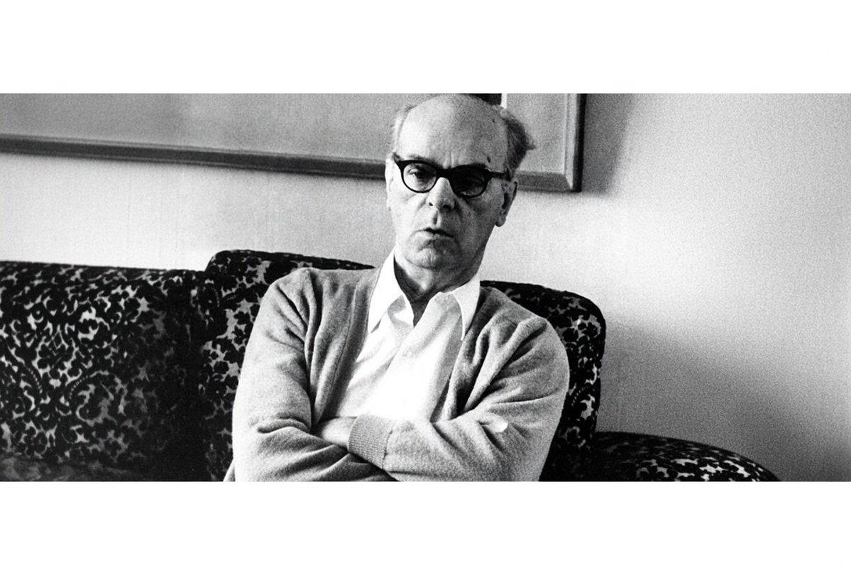 I danas čitamo Mešu...

"Ja teško dolazim. Kad jednom dođem, lako ostajem. Ali kao za inat, mogu da nestanem za tren i da mi ne bude žao."

Meša Selimović, rođen na današnji dan, 26. april 1910.