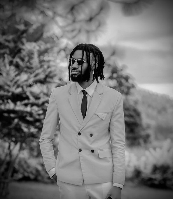 itsrhianug's tweet image. It's his birthday, any words for him 🤗🔥
#x #trend #l
