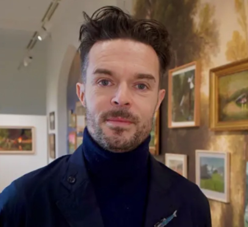 charnocklead's tweet photo. Author of the Week

Oliver Jeffers is now an award-winning author whose books have been translated into over 35 languages. This week in our Reading for Pleasure assembly, we read his book 'The Heart and the Bottle', a deeply moving story, with themes of love and loss. 

#LOVECHPA https://t.co/pOEwcB5jTl