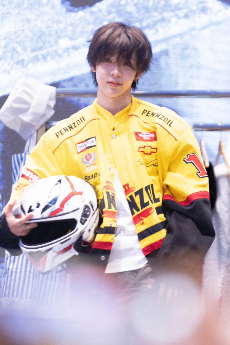 adri ★ tweet media