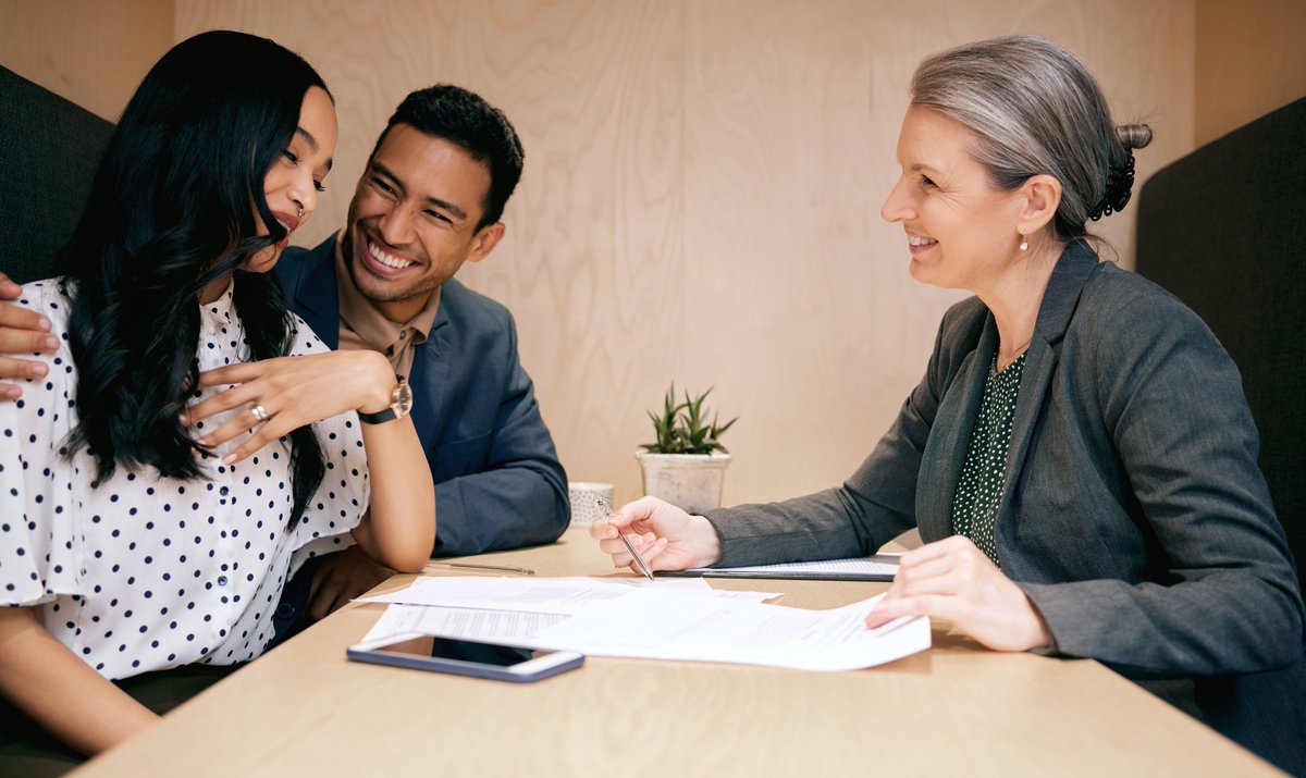 MortgageFi36497's tweet image. Confused about mortgages? 🤔 Mortgage Finda offers friendly, helpful mortgage advice! Secure your home financing. Get expert guidance &amp;amp; achieve stability. Contact us now! 🏘️ #MortgageAdvice #HomeFinance