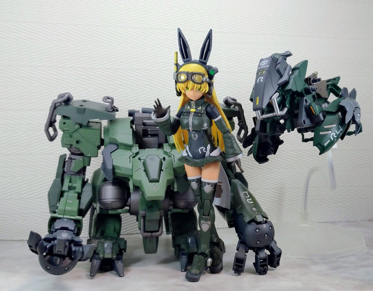 アナタの街の便利屋さん
【 アニマルカンパニー 】

ウサギの耳で御用を聴いたなら飛んで行っては力を貸します!!
荷物の運搬から人命救助まで幅広い業務に対応いたします。

レプレロの便利屋さん開業✨(´ω｀)
#30MM
#30MS