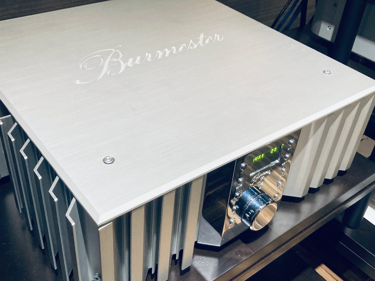 CAVIN_Osakaya's tweet image. あのハイエンドブランド『Burmester032』が展示品大特価!!さらに人気のLUXMANやLINNも大放出中!!中古大型スピーカーなども多数展示中。なかなかお目にかかれない製品が皆様のご来店をお待ちしております。

#オーディオ #ハイエンドオーディオ #cdプレーヤー #アンプ #スピーカー #ホームシアター