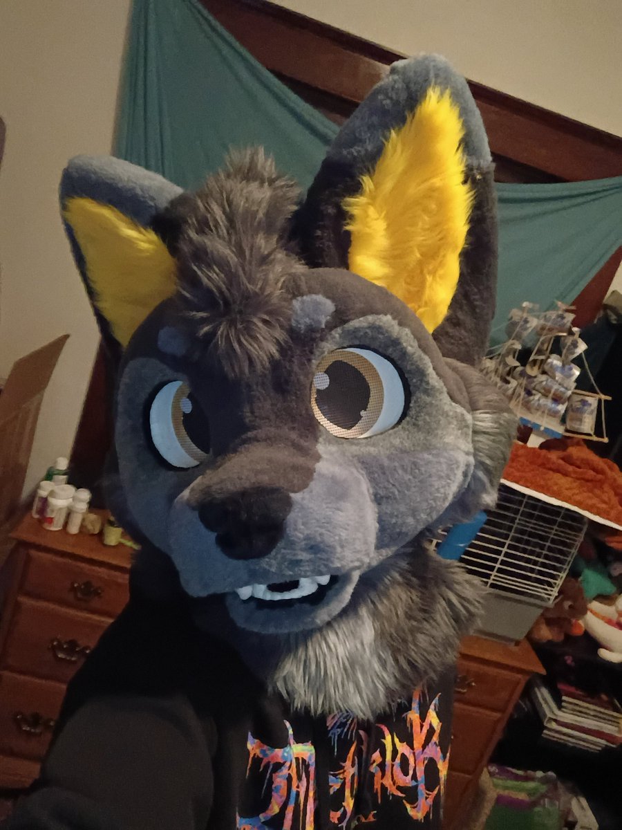 FromTheBarrows's tweet photo. Since I finally got it, I'm gonna post him! 
He's made by @LightBlueStudio they did him justice! https://t.co/jy4h5zfjvv