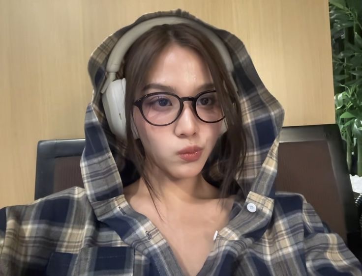 Sapphic 🏳️‍🌈✨ tweet media