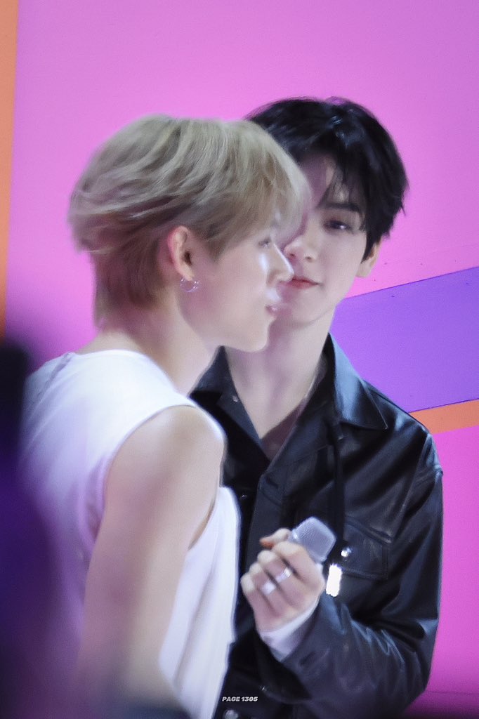 PAGE 𝘇 𐰁N tweet media