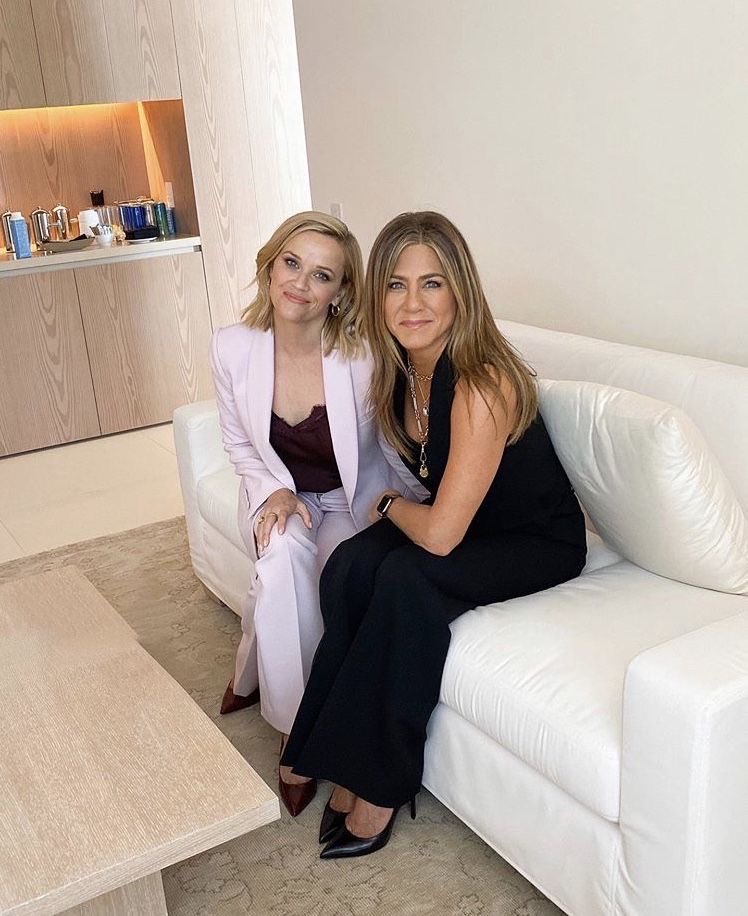 Jennifer Joanna Aniston tweet media