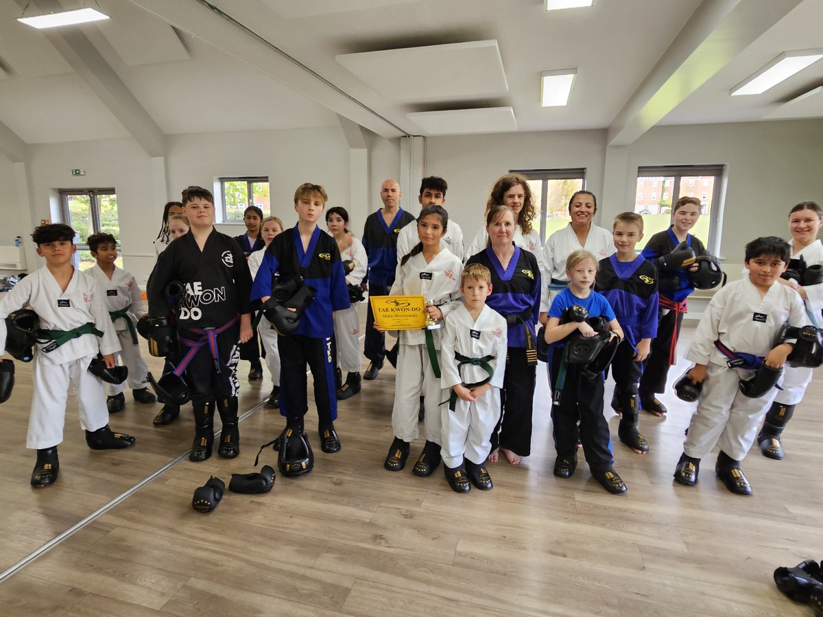 HEDTKD's tweet image. @FleetHampshire this morning you can join our amazing #taekwondo classes. hedtkd.com/schools/fleet will give you all the info.  Everyone is welcome.

#martialarts #selfdefence #familyfun #activekids #karate #sports #wellbeing @LoveFleet @Fleet_People